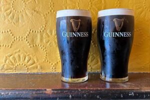 Dublin Pub Tour: Guinness Perfect Pour, Whiskey, Music and More - A 3:00 pm Start and a Four-Pub Flow That Fits Real Life