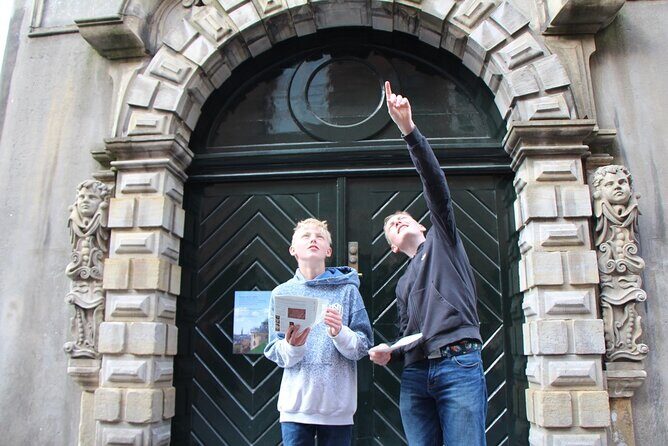 Dublin Self-Guided Murder Mystery Tour by Temple Bar - Trinity College to the city center: the route’s first big promise