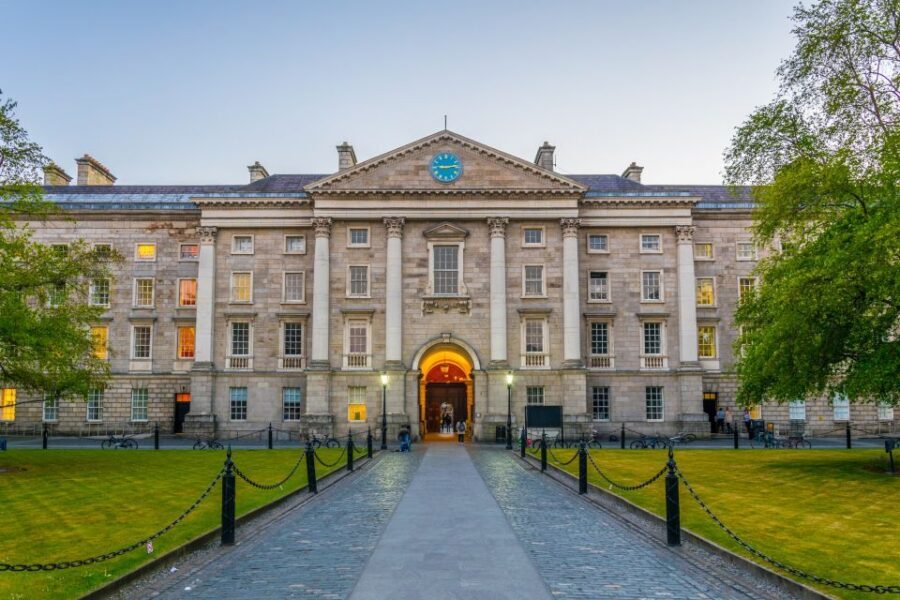 Dublin: Skip-the-line Book of Kells & Old Town Private Tour - Old Town Add-Ons: Parliament, Whiskey Museum, and Cathedral-Adjacent Stops