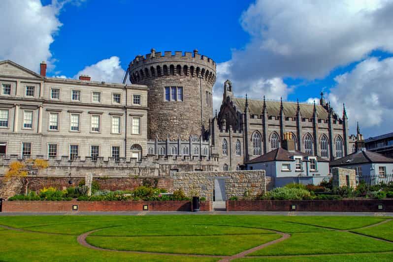 Dublin: St Patrick's, Book of Kells, and Dublin Castle Tour - St Patrick’s Cathedral and Garden Park: more than a quick stop