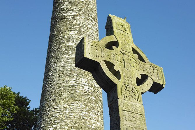 Dublin to Newgrange, Monasterboice Small Group Guided Tours - The mini-coach setup and what to expect from your guide