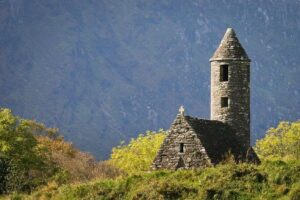 Dublin to Powerscourt, Wicklow and Glendalough Small Group Tours - Enniskerry Village Square and lunch in a real town