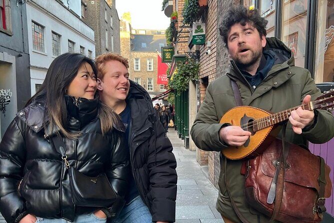 Dublin Traditional Irish Music Walking Tour with Live Performance - Stop 3: Fishamble Street—Viking Dublin and Handel’s Messiah