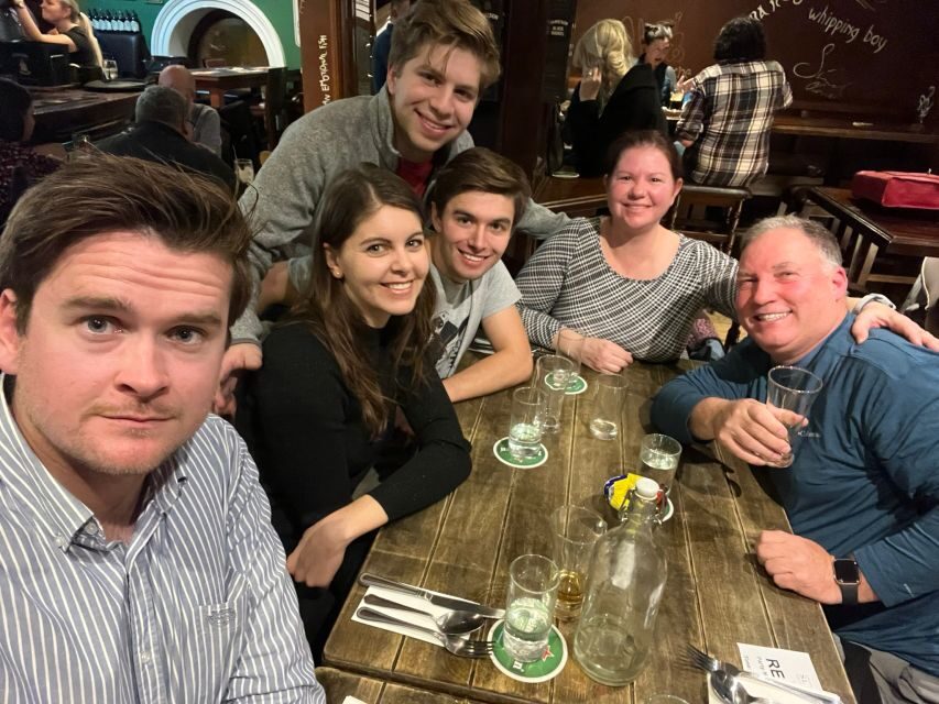 Dublin: Traditional Pub Walking Tour - Four Pubs in Four Hours: How the Night Actually Unfolds