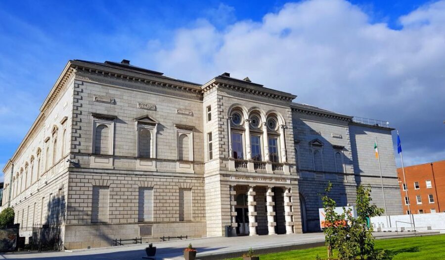 Dublin: Treasures of Ireland Museums Private Tour - Price and value for a private group up to 5