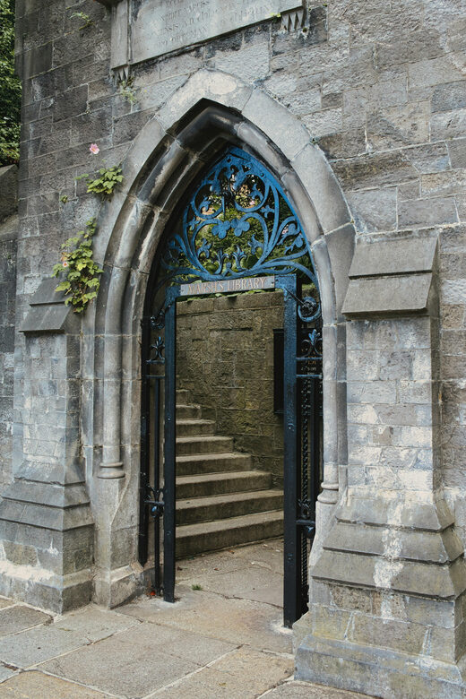 Dublin walking tour: ghosts & haunted places - What this Dublin ghosts tour feels like, from the first steps