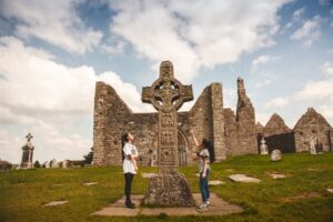 From Dublin: 5-Day Tour to the Southwest with Accommodation - Your small-group coach ride: why the Mercedes matters