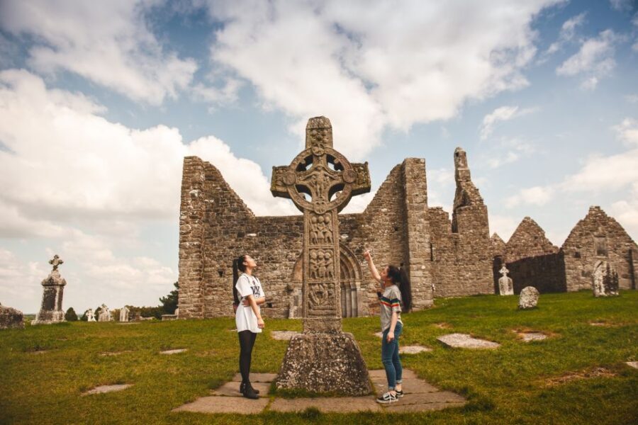 From Dublin: 5-Day Tour to the Southwest with Accommodation - Your small-group coach ride: why the Mercedes matters