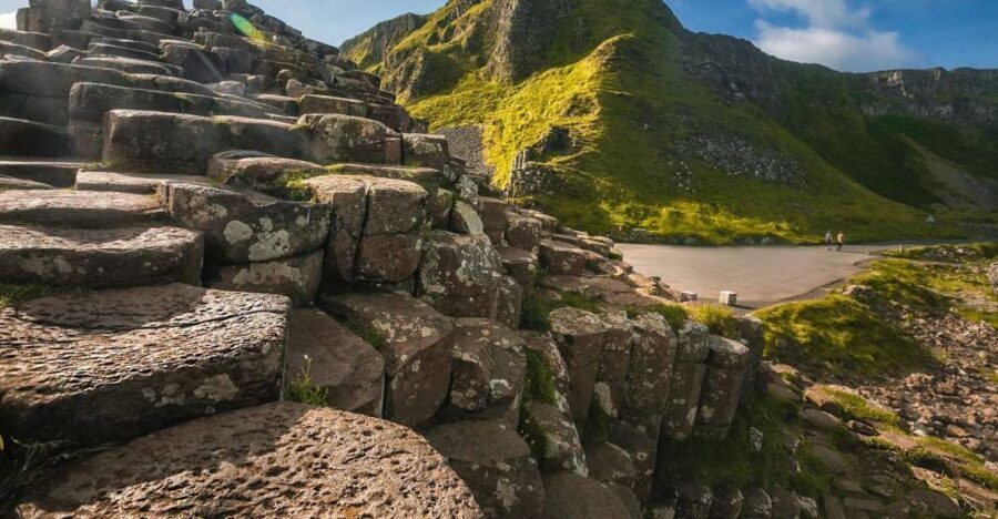 From Dublin: Belfast and Giant's Causeway: 2-Day Guided Tour - Getting from Dublin to Belfast on the Peace Highway