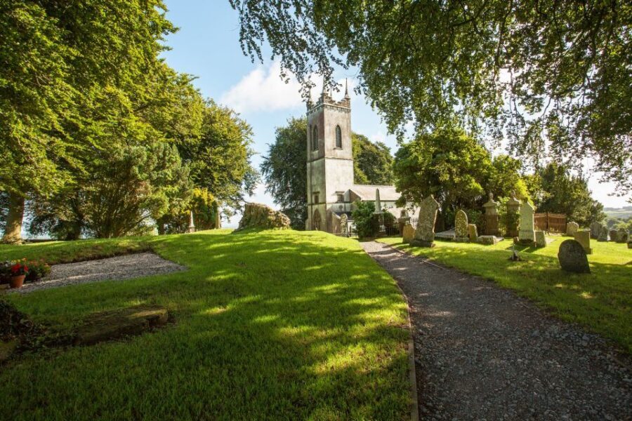 From Dublin: Celtic Boyne Valley and Ancient Sites Tour - Hill of Tara: where the high kings turned power into place
