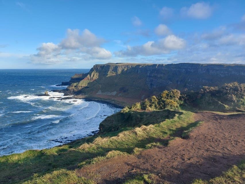 From Dublin: Giants Causeway Private Tour - Belfast Peace Wall and Murals: A Stop That Explains More Than It Shows