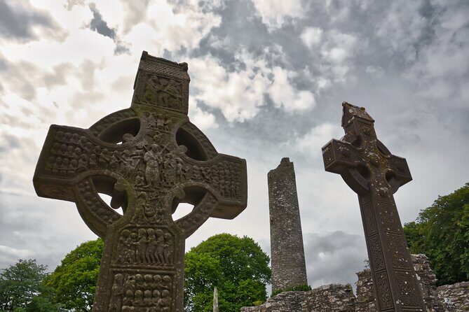 From Dublin: Private Tour to Hill of Tara, Trim Castle and more - Hill of Tara: ancient high-kings, burial mounds, and big views