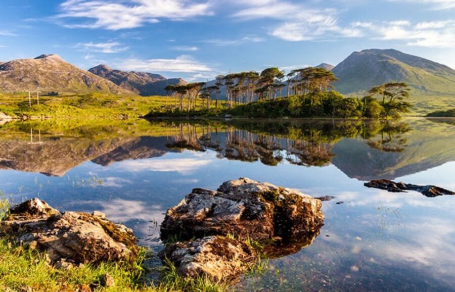 Ireland's North Atlantic Coast 5-Day Tour from Dublin - Sligo, Carrowmore, and Achill: Me­galiths, Famine Country, and the Atlantic Edge