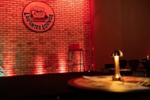 Laughter Lounge Ticket - Ireland's Biggest Comedy Club - Table service and seating: the smooth part and the trade-off