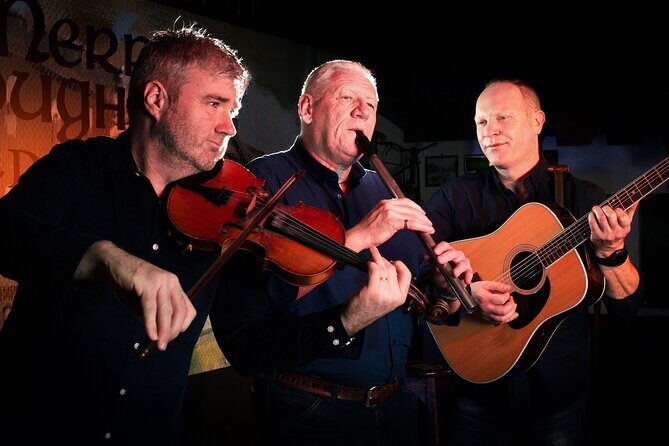 Merry Ploughboys Irish Night Dublin Admission Ticket - Merry Ploughboys Irish Night: A Dublin Pub Night with Real Momentum