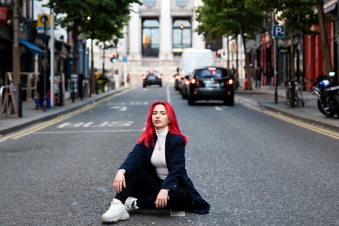 PicTours Dublin - Stop 3: Grafton Street street photography, lighting tricks, and hashtags