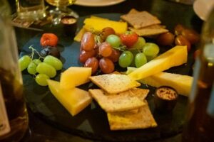 Premium Whiskey and Food Tasting in Dublin - The pairing: Irish farmhouse cheeses, crackers, fruit, and chocolate