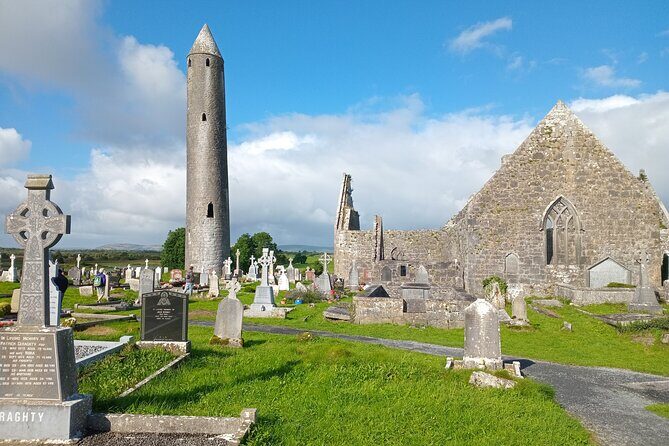 Private Day Tour Cliffs of Moher from Dublin - The guide factor: what you’ll notice with William in the driver’s seat
