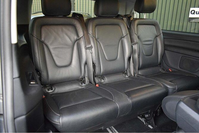 Private Dublin Airport Transfer to & from Belfast City - Door-to-door Dublin Airport to Belfast City, without the stress