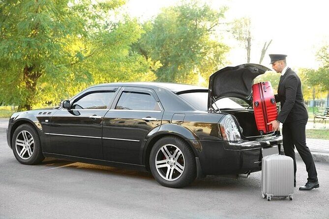 Private One-way Airport Transfer Dublin Airport To Dublin - From Dublin Airport to Your Hotel in About 30 Minutes