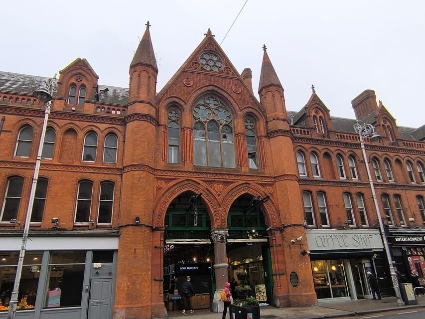 Secret and unusual Dublin: guided walking tour - O’Connell Monument start: setting your bearings fast