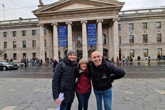 The Dublin Private Walking Tour - Molly Malone, Grafton Street, and St Stephen’s Green for street life