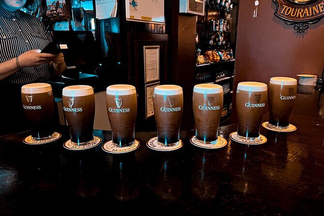 The Perfect Pint Pub Tour - The final historic pub and the Guinness pouring lesson