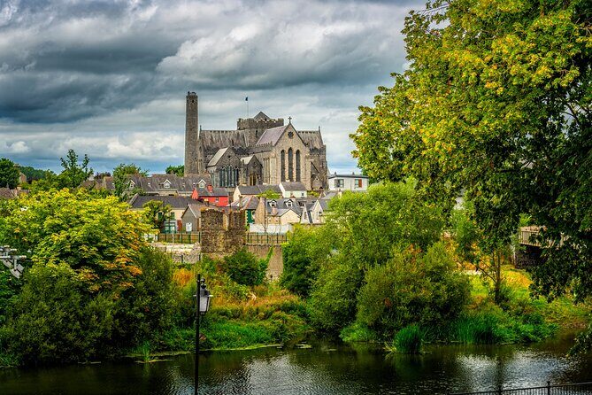 Waterford Crystal and Kilkenny Full-Day Rail Tour from Dublin - Kilkenny’s black-limestone medieval core: where to spend your 2.5 hours